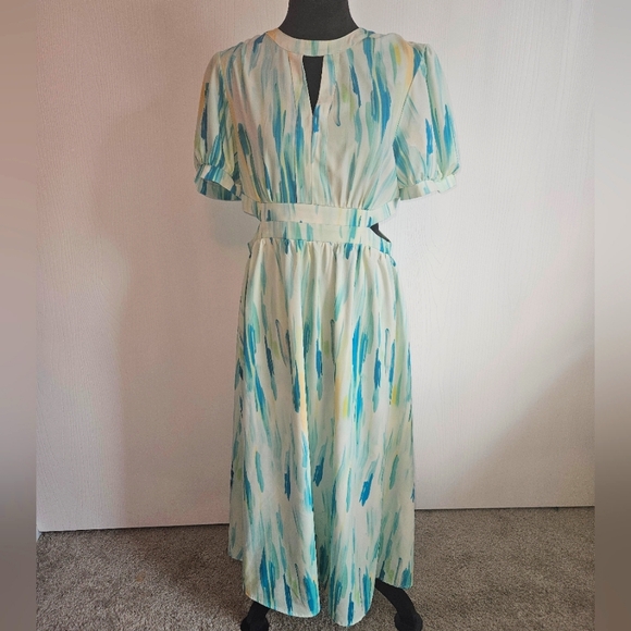 Elegant Puff Sleeve Cut Out Party Dress - Size Large - Picture 7 of 10